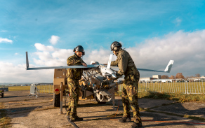 vojáci 533. praporu bezpilotních systémů při výcviku